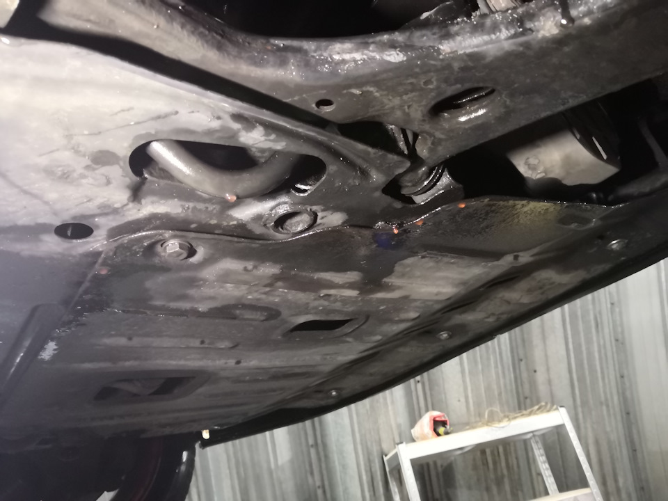 Заміна помпи, ременя, антифризу та чищення системи охолодження Ford Fiesta ST150 2