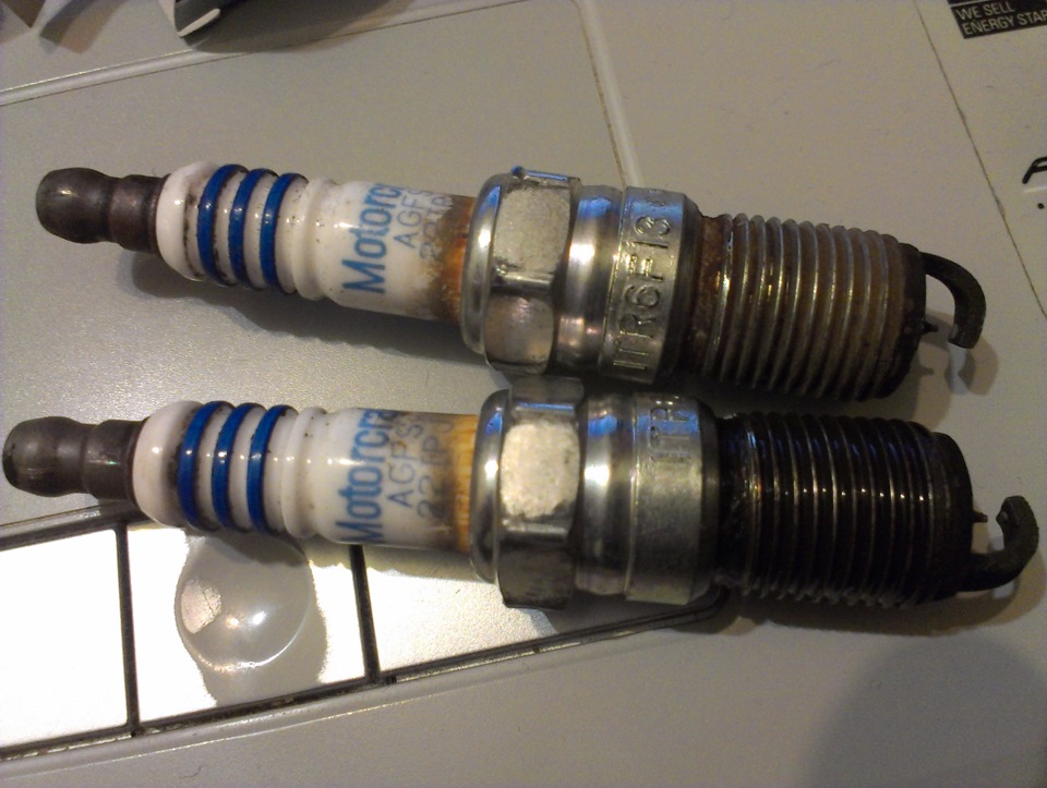 Заміна свічок запалювання NGK Laser Iridium 1