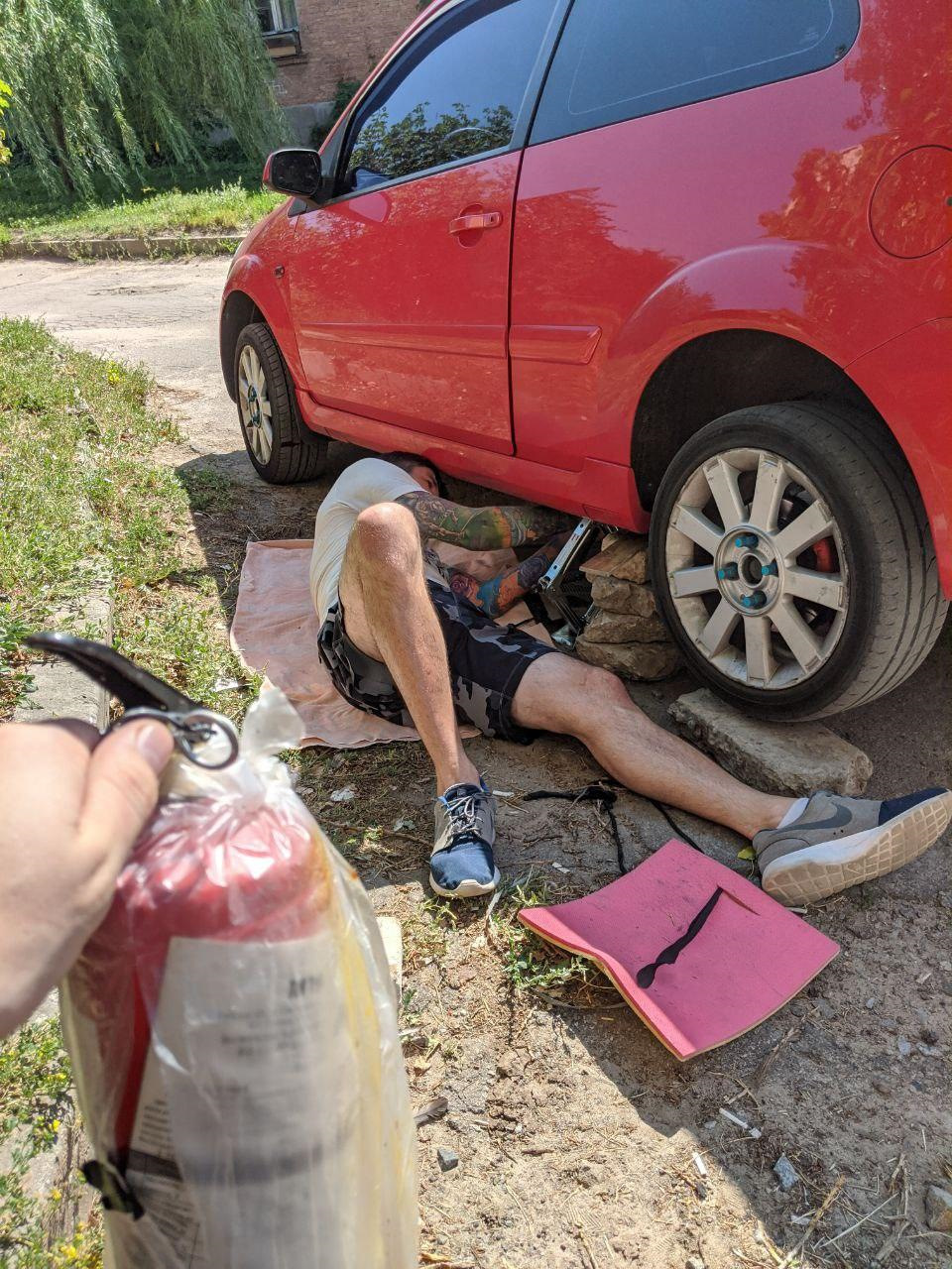 Лити бензин в асфаль не кинемо, 14... 2