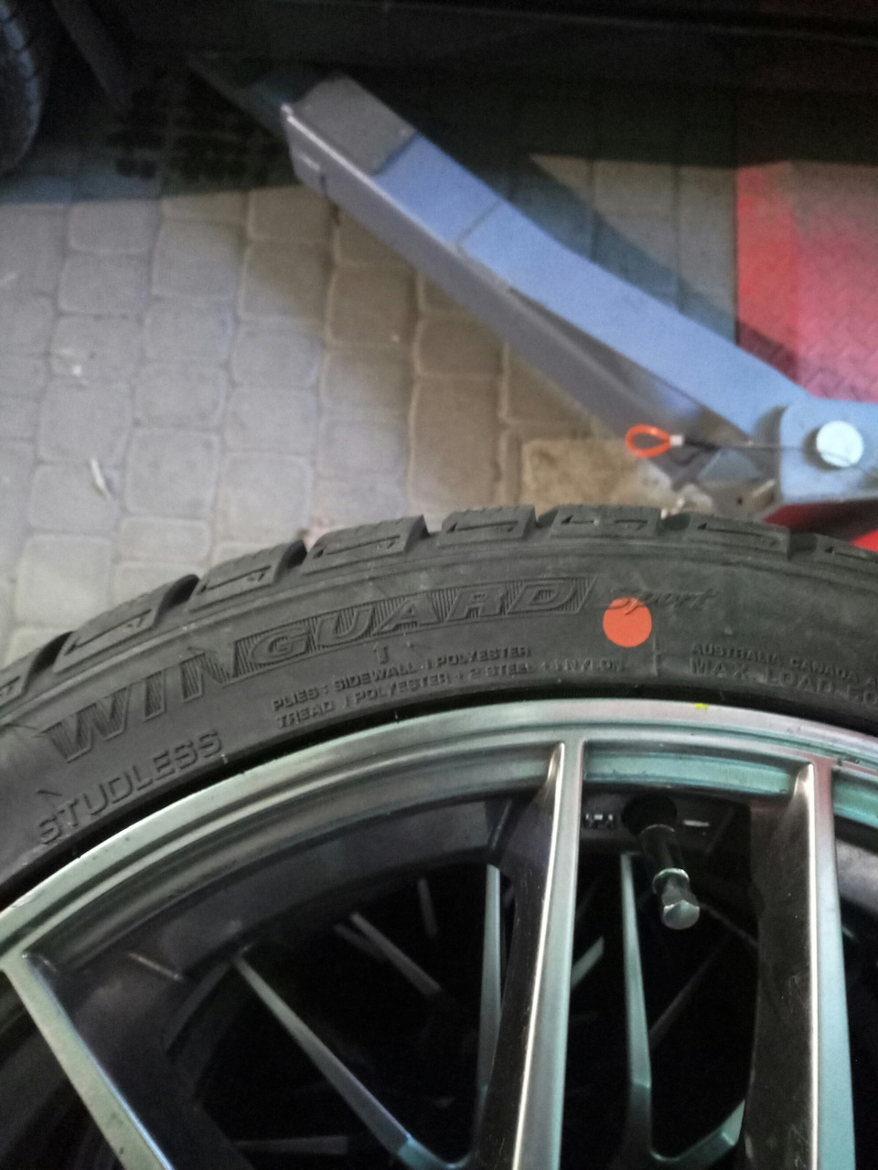 Nexen Winguard sport 205 40 17 3