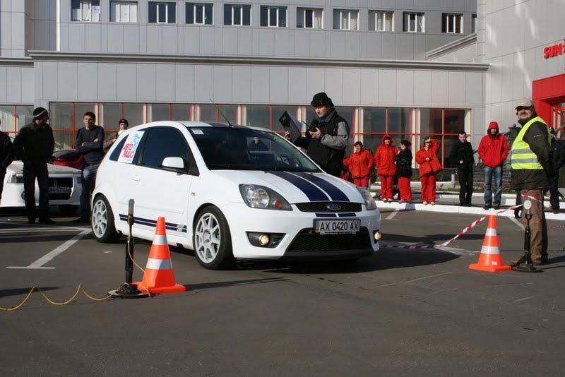 Змагання з фігурного пілотування між автоклубами 4