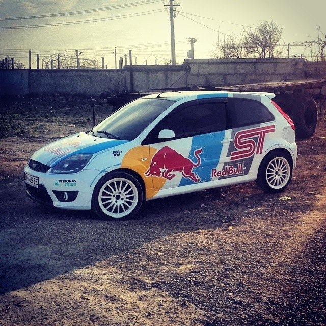 Ford Fiesta ST Red Bull 1