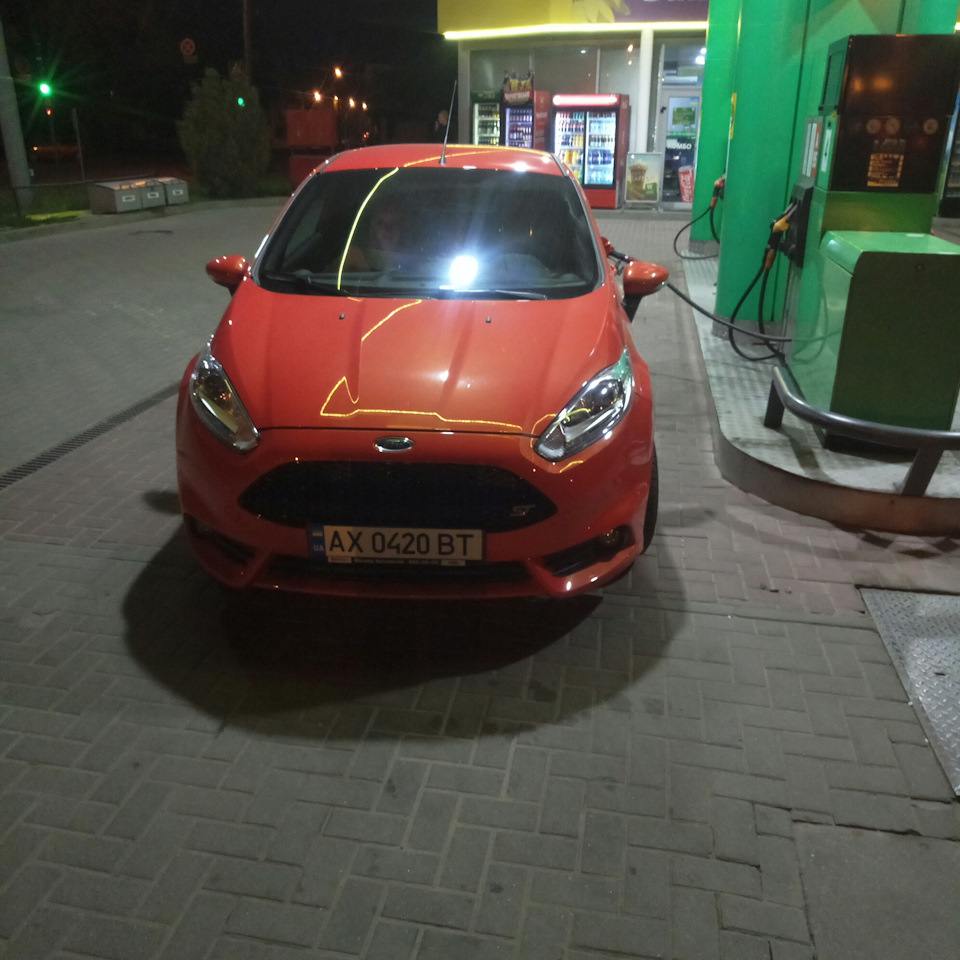 поклейка морди поліуретаном 2