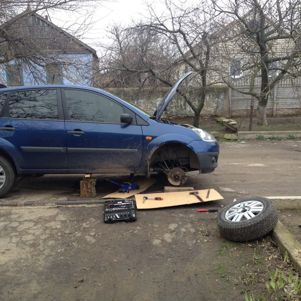 Стук з правої сторони!(заміна опори + підшипника)
