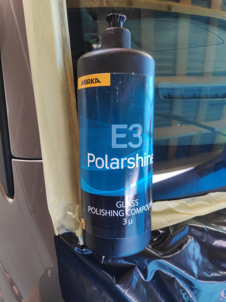 Поліровка лобового скла системою MIRKA. Паста E3 Polarshine 4
