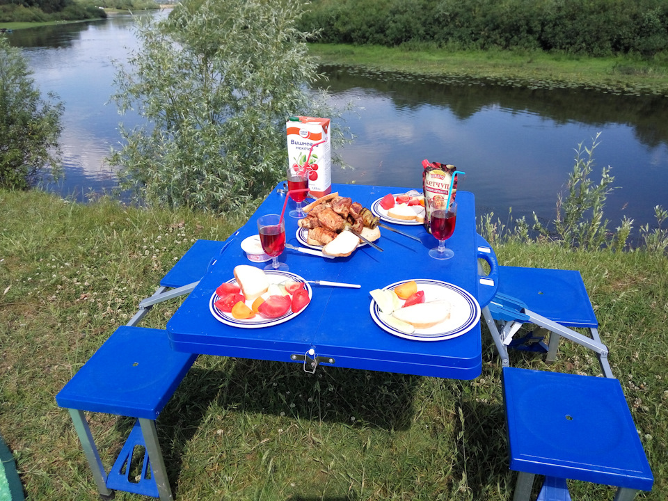 fiesta поїхала на пікнік) 🍉🍔🍡🍡🍡🍡🍜🍸🍸🍸🚴 5