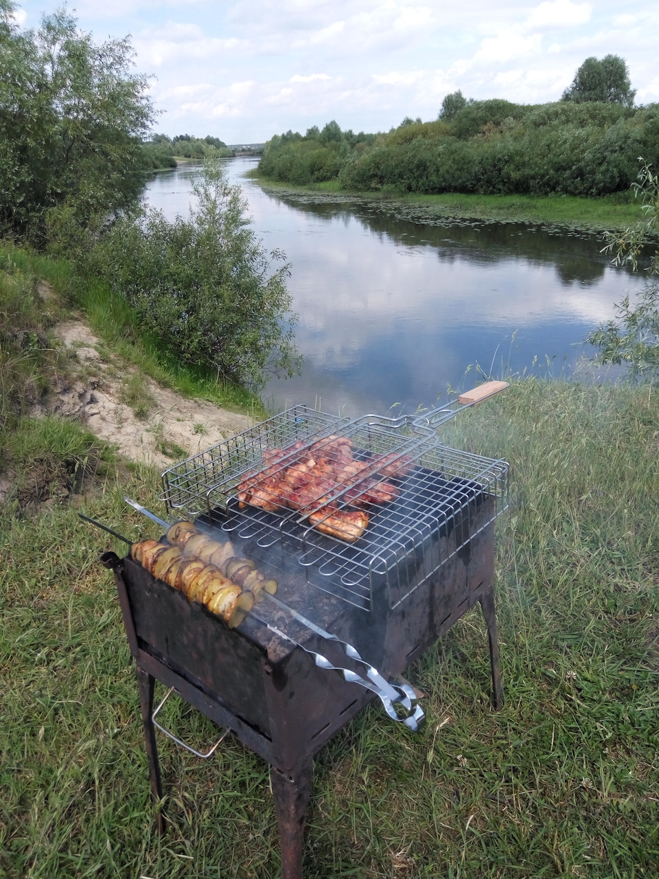 fiesta поїхала на пікнік) 🍉🍔🍡🍡🍡🍡🍜🍸🍸🍸🚴 3