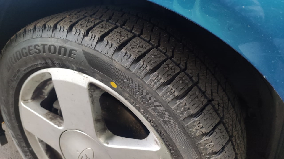 Зимове взуття для Жужі Bridgestone Blizzak Ice 4