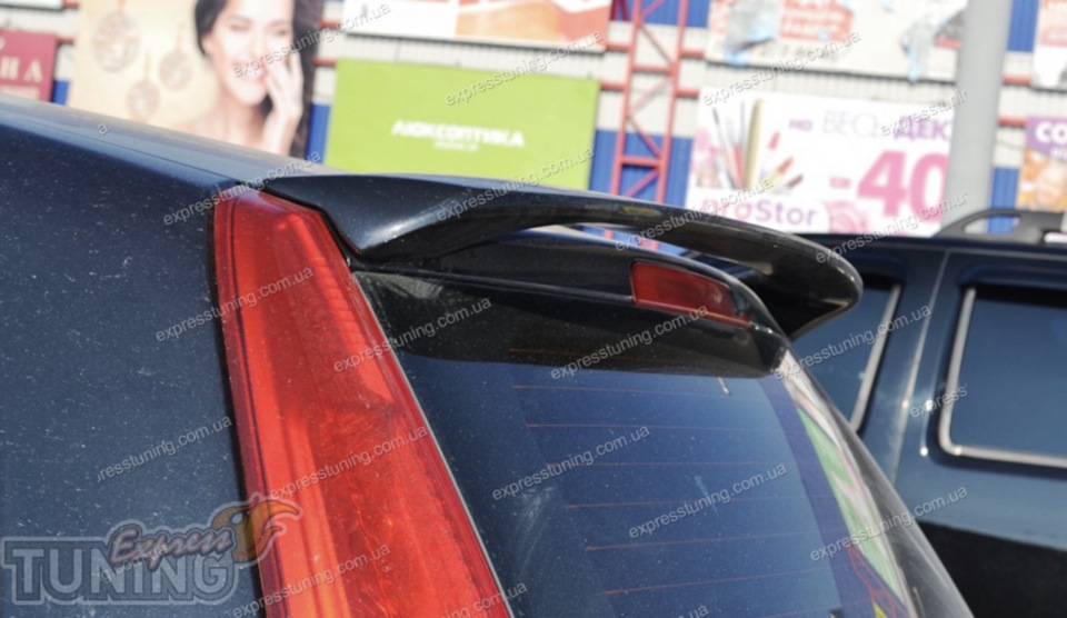 Оригінальний спойлер Ford Fiesta 5d 4