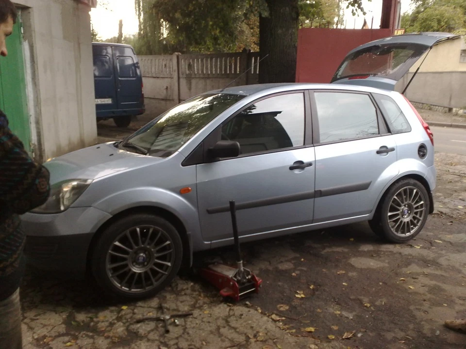 Sparco Pista R17 7j et 42
