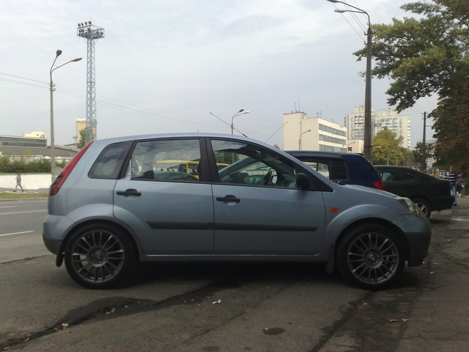 Sparco Pista R17 7j et 42 3