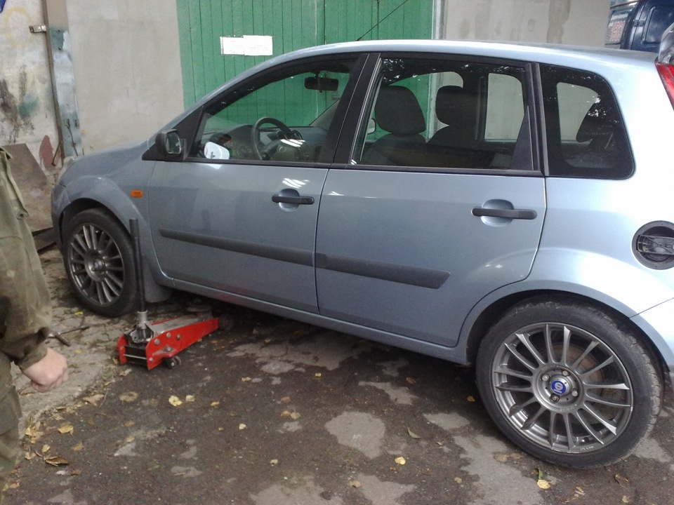 Sparco Pista R17 7j et 42 2