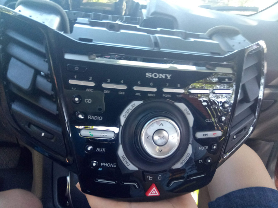 Про систему Ford Sync, монітори, аудіоблоки, блютуз і т.д. для Ford Fiesta mk7, C-Max, Ecosport. 4