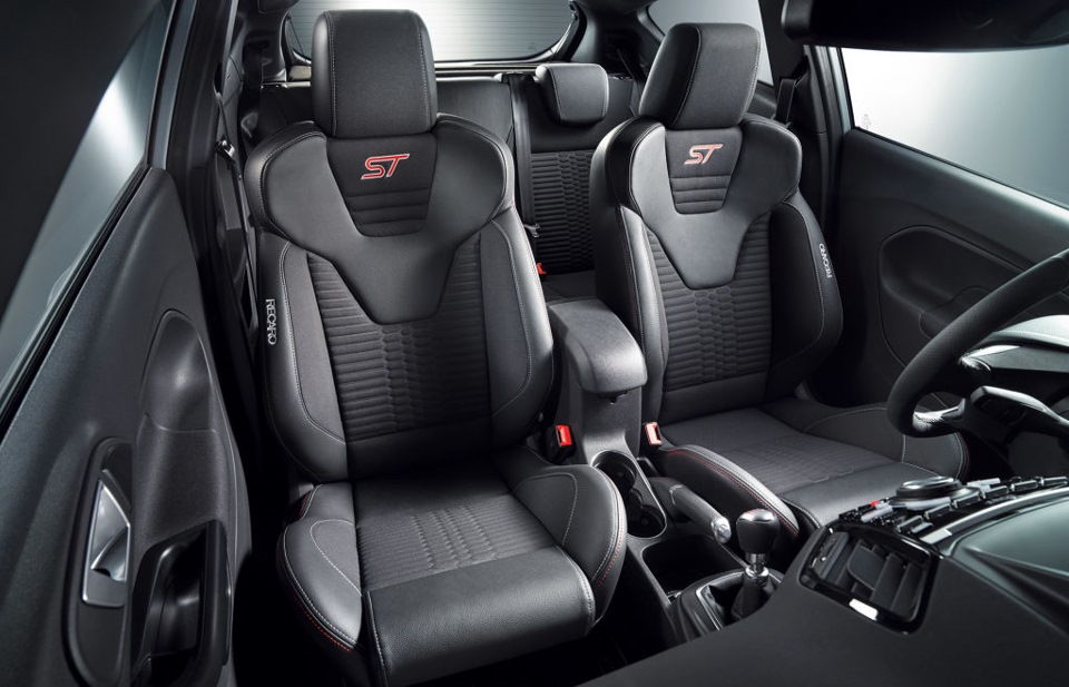 Оновлений Ford Fiesta ST отримав 200-сильний двигун 5