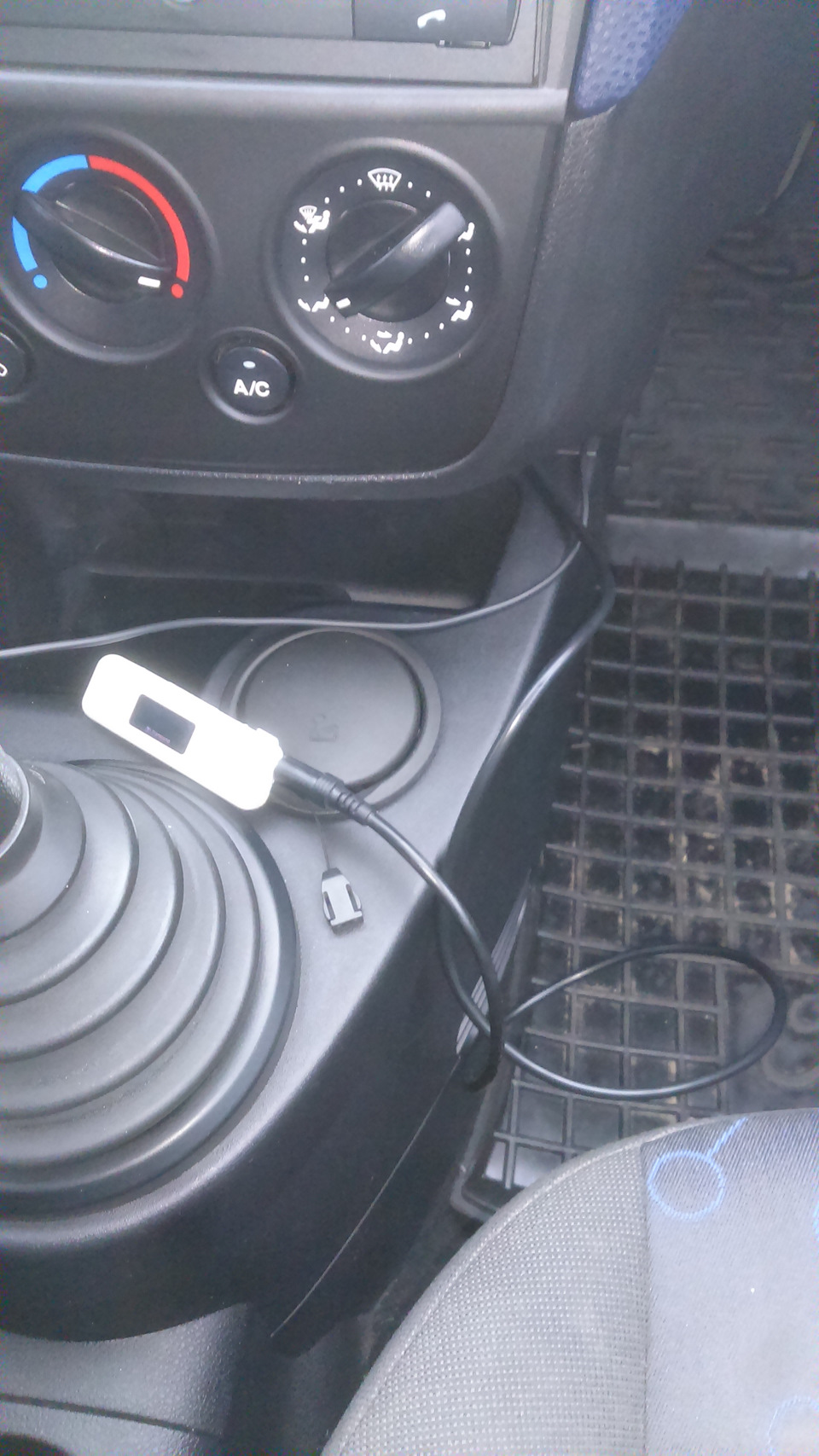 Провід AUX на Ford 6000 CD 4