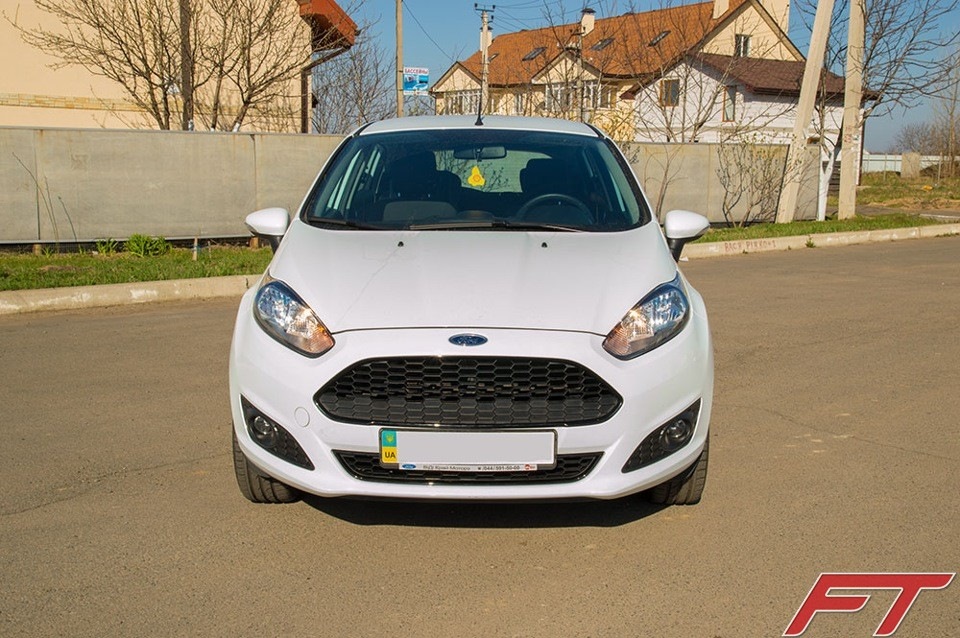 Ford Fiesta Mk7 lift sport grilles / Спорт грати на Форд Фієста 7 рестайл 1