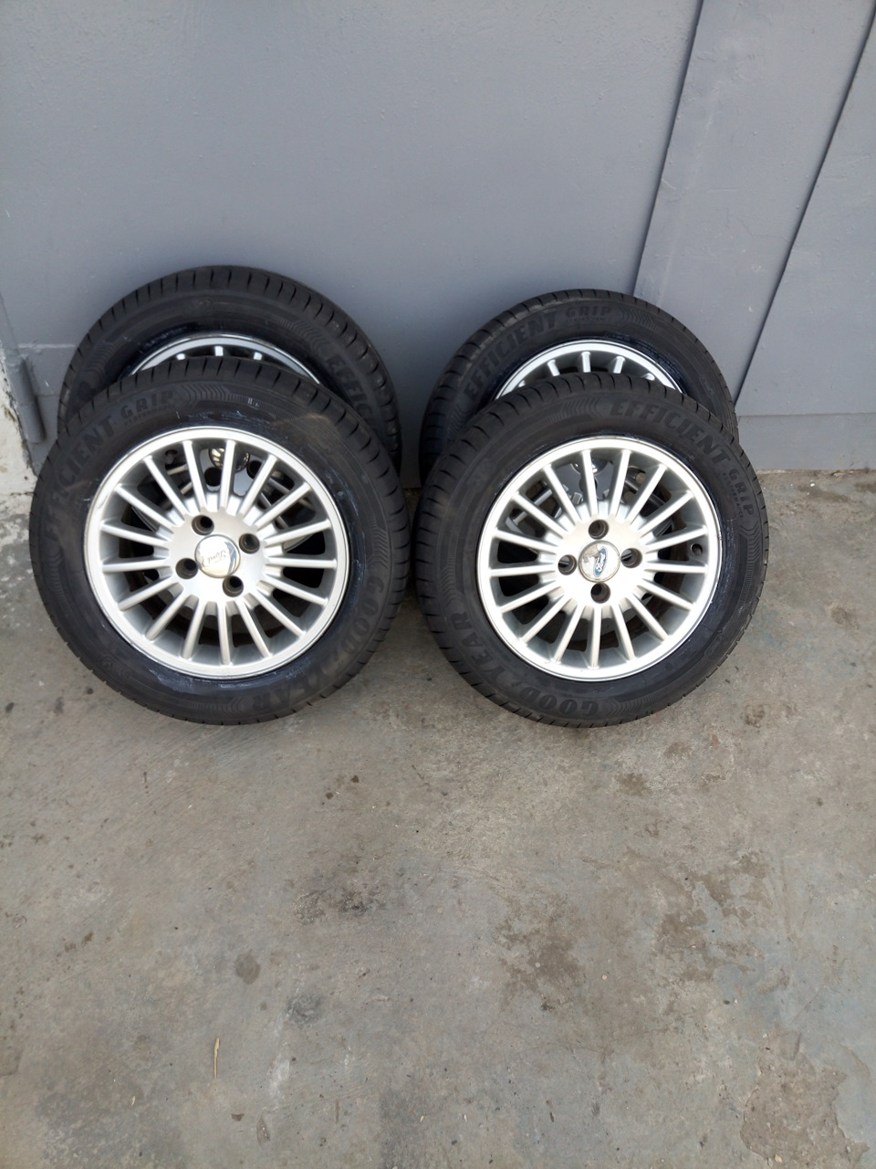 Перехід на літню GoodYear Efficientgrip 195/60/r15 4