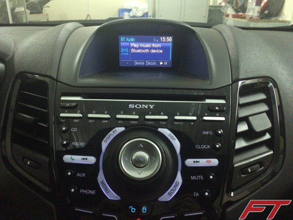 Встановлення Sony РП-7 та SYNC у Ford Fiesta Mk7 lift 5