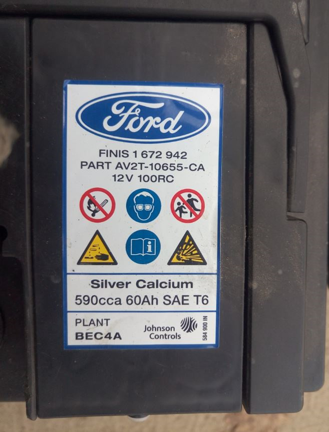Заміна АКБ ford fiesta 1.5tdci 1