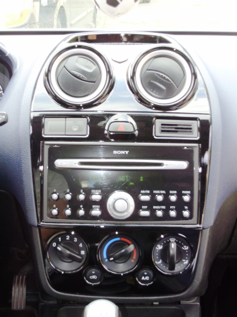 Новий патифон SONY 6000 mp3 2