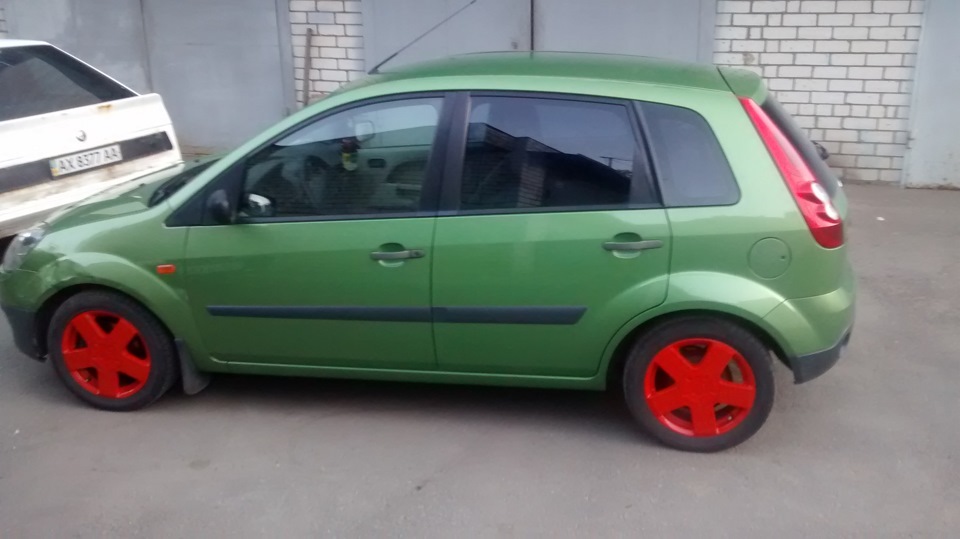 У літо з яскравими колесами 4