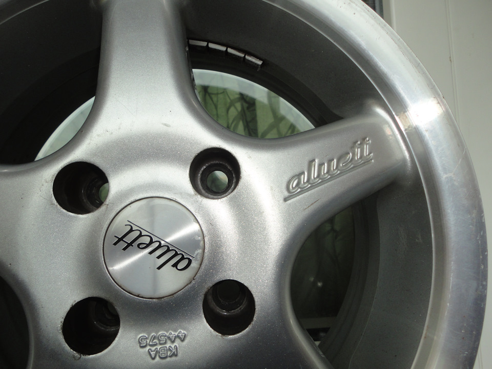 Диски Aluett 14 4x108 ET 37 DIA 70.4 3