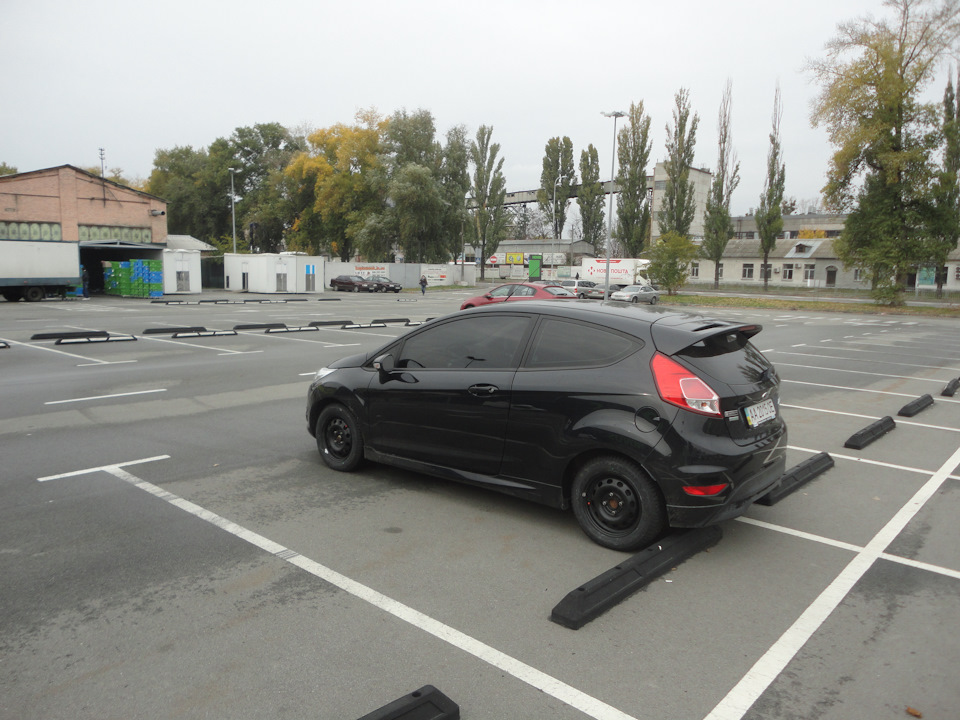 Fiesta Sport на 14х катках - 185.60.14 2