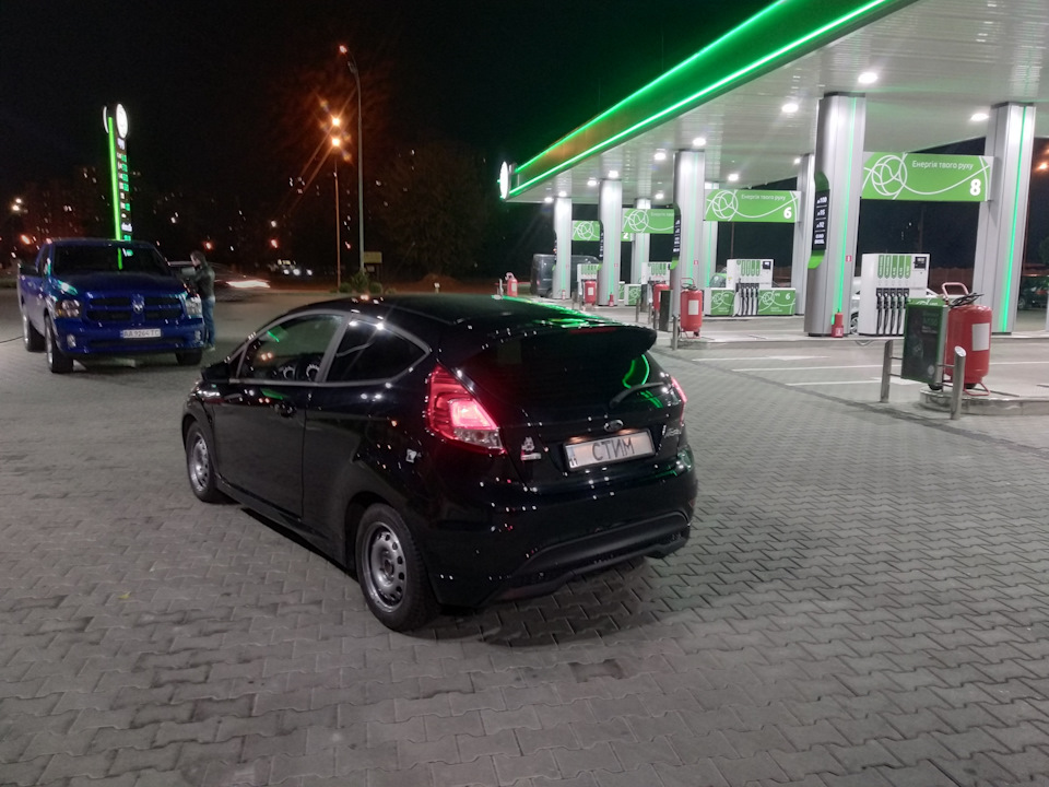 Встановив Інд. Номери + Фотки залізок. 2