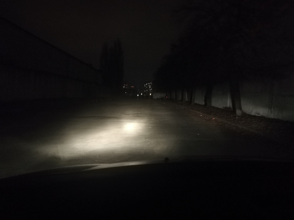 ВИРІШЕНО. Потрібна порада. Фара світить низько 1
