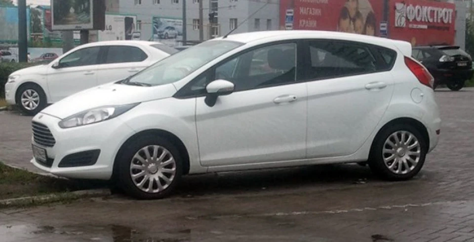 R17 та 215/40/17