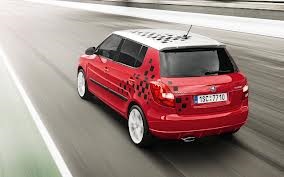 Порівняння Ford Fiesta 1.4 80hp 2007 vs Skoda Fabia 1.4 86hp mk2 2008 2