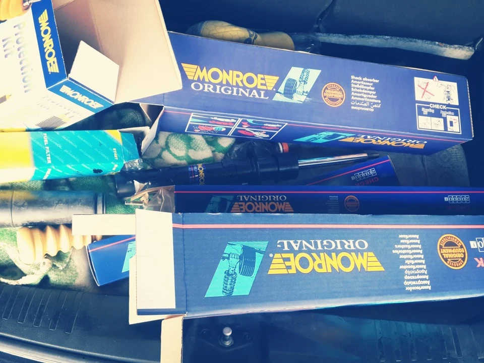 заміна стійок