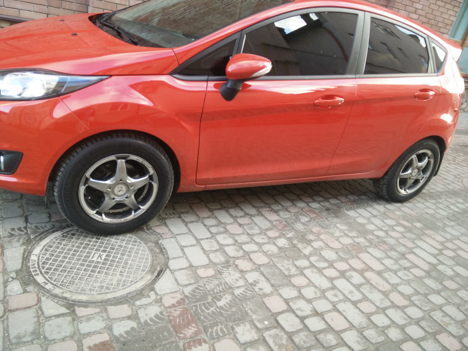 Michelin Alpin А4 195/60 R15 1