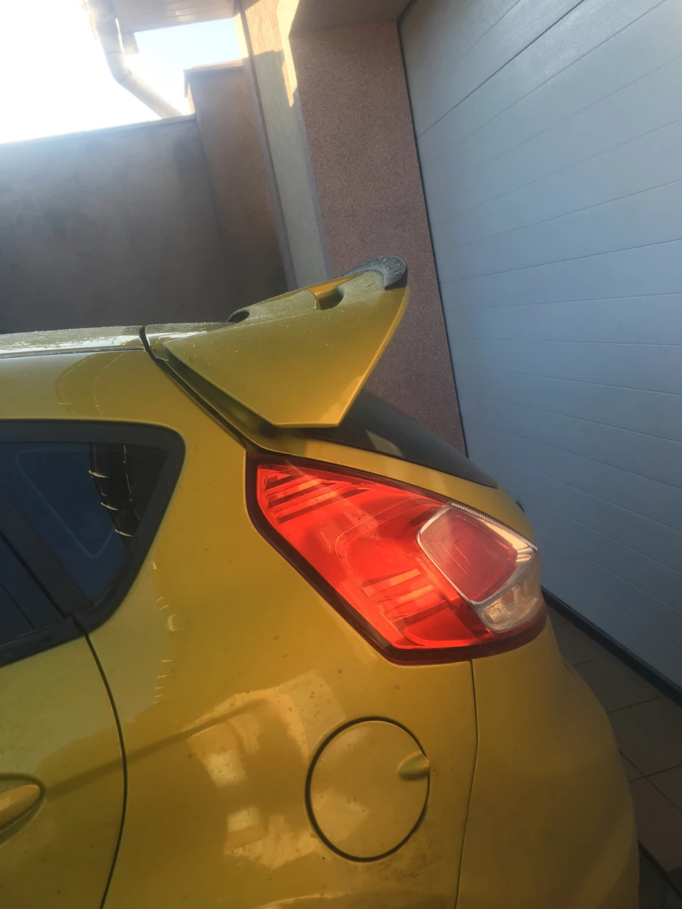 Wing risers