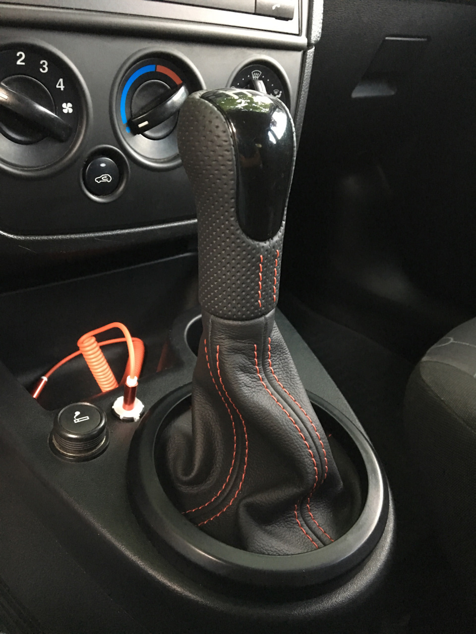 Перетяжка ручки та куліси КПП Ford Fiesta MK6 2