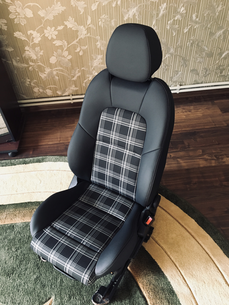 Перетяжка сидінь Fiesta S 4