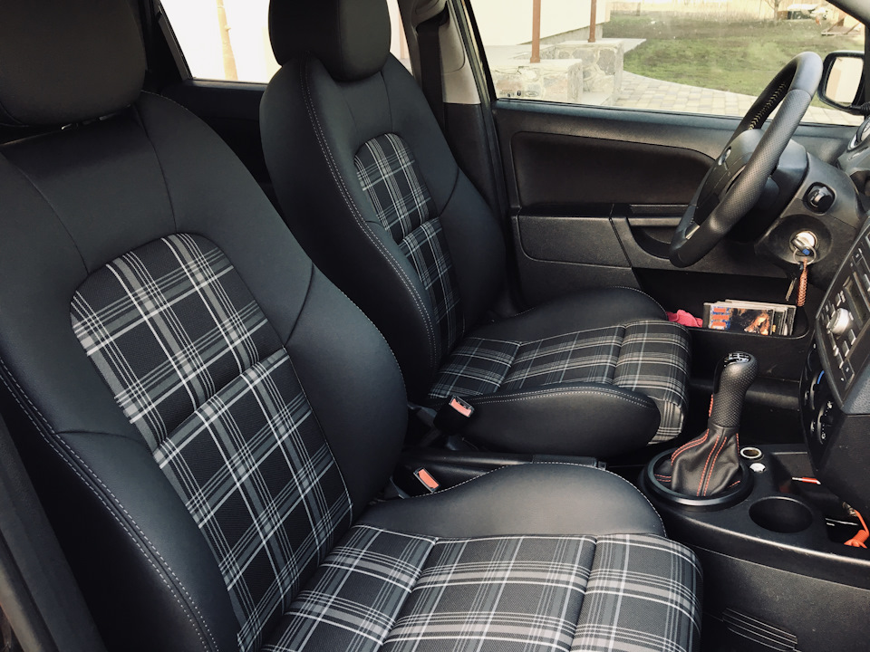 Перетяжка сидінь Fiesta S 5