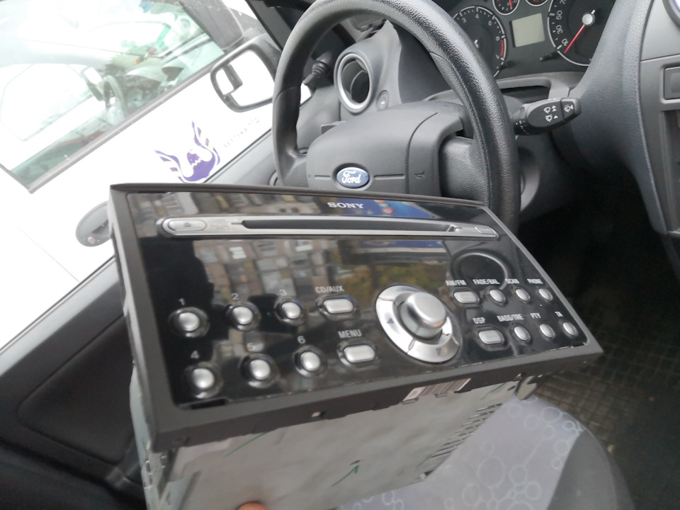 Заміна штатної магнітоли 6000CD на SONY C307/C214-MP3/RDS 2