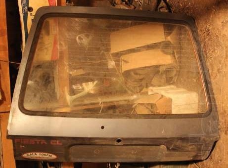Шукаю кришку багажника до Ford Fiesta mkII 1