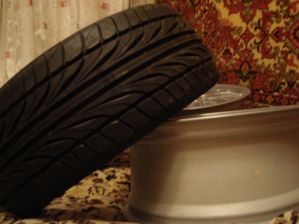 Falken 205/40 17 3