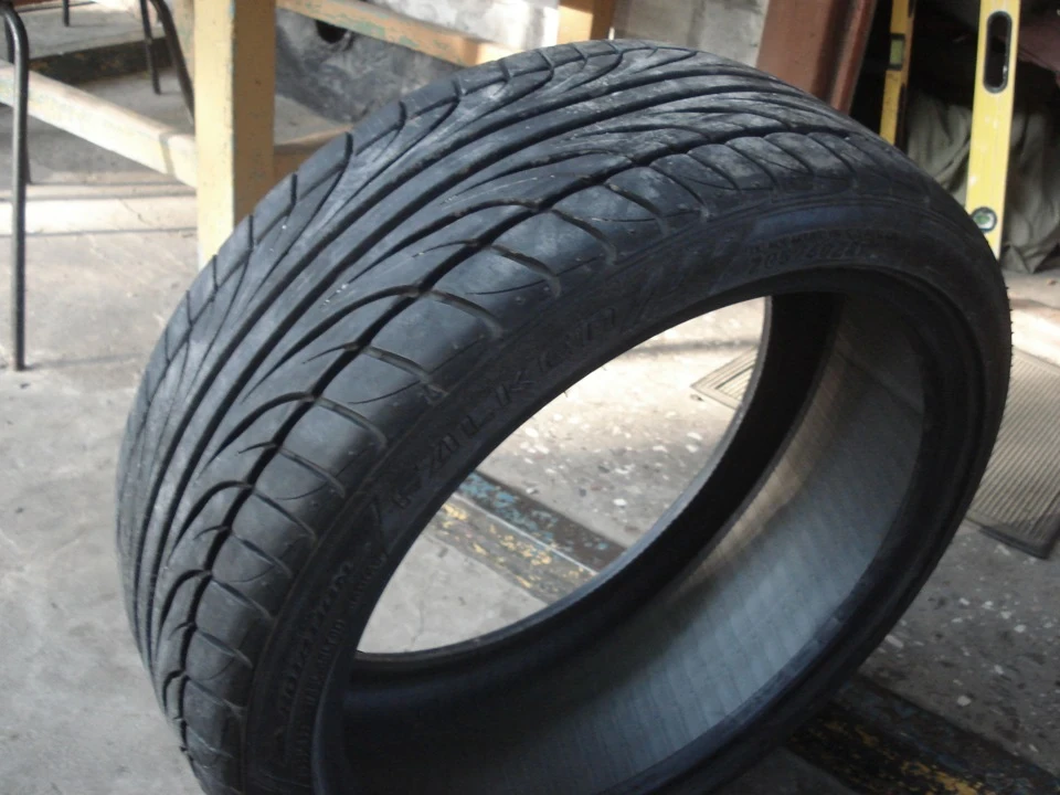Продам FALKEN 205/40 17