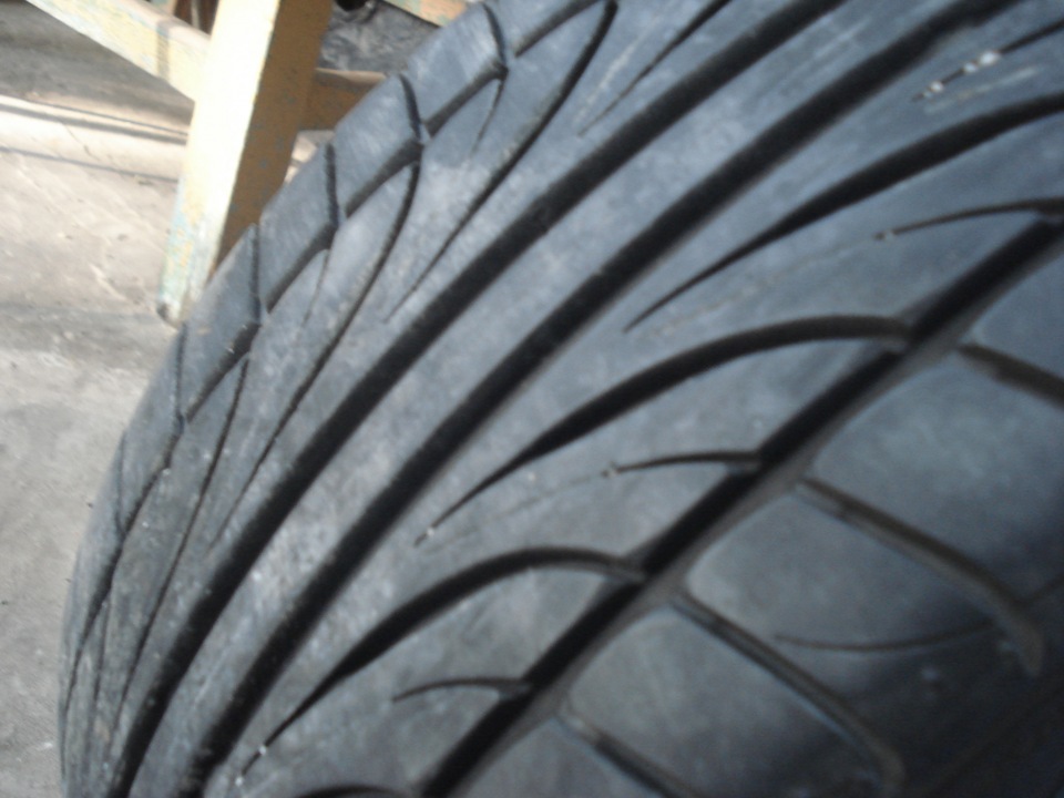 Продам FALKEN 205/40 17 2