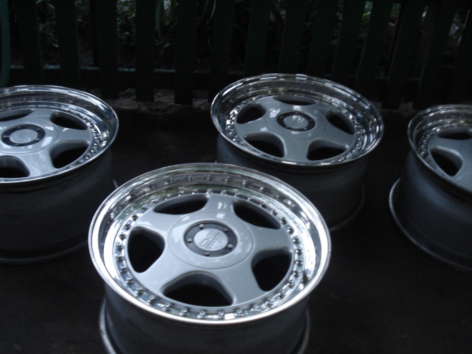 Продам OZ FUTURA 4x108 ET30 8j R16 1