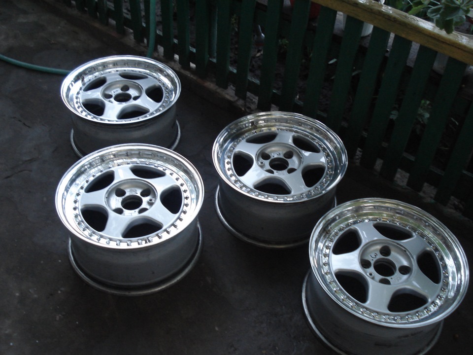 Продам OZ FUTURA 4x108 ET30 8j R16 3