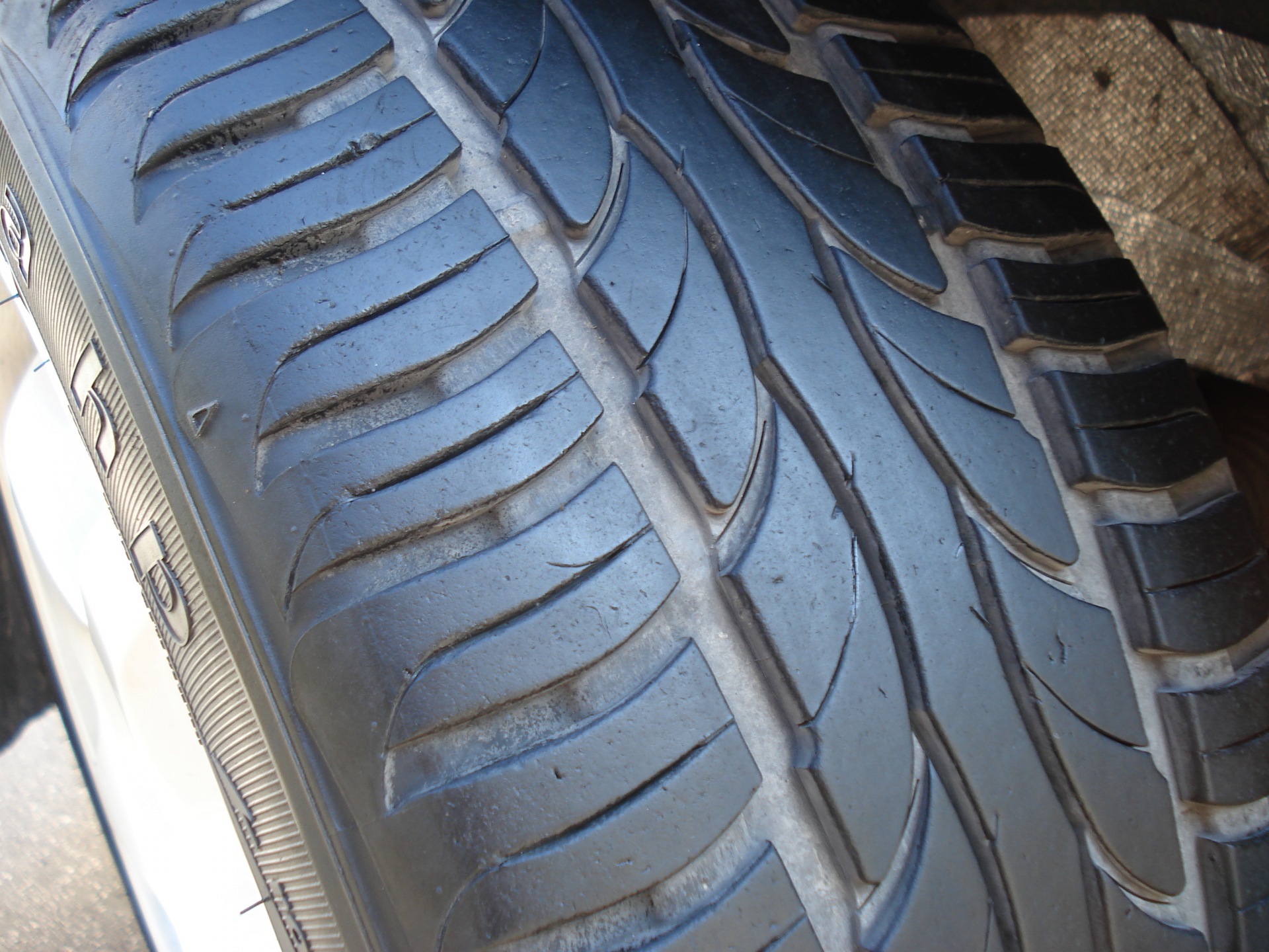 Продам резину 195/50 R15 2