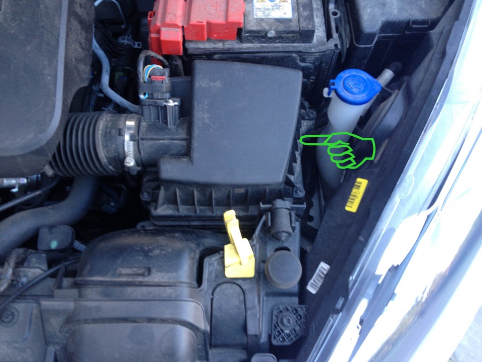 Заміна повітряного фільтра Ford Fiesta 1.5 TDCi своїми руками 2