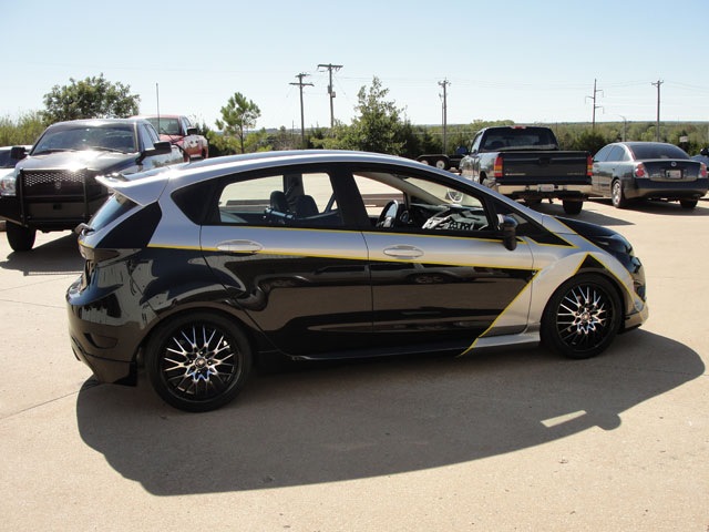 KICKER Demo Vehicle Ford Fiesta 1