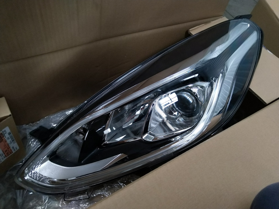 Що нове) Фари Ford Fiesta mk8 2