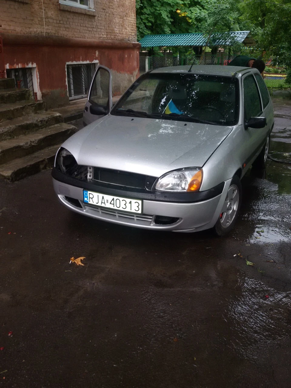Нові лампочки в габарити.