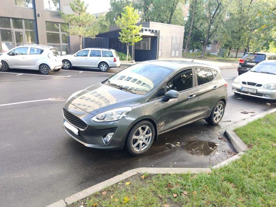Ну от і все... Виїхала моя Ford Fiesta...